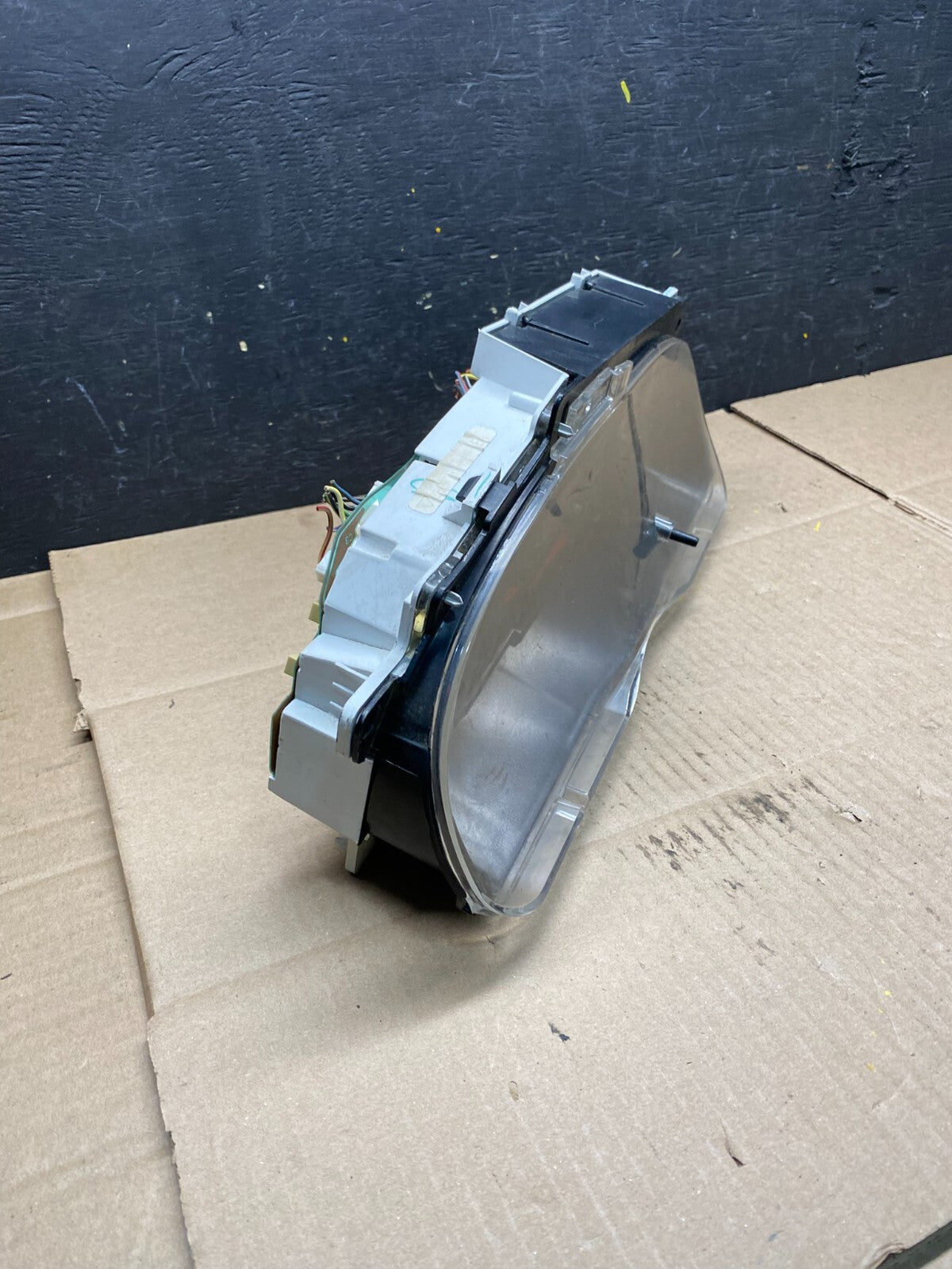 1997 - 2002 Ford Econoline E150 E250 Van Speedometer Instrument Cluster L5643 DG2
