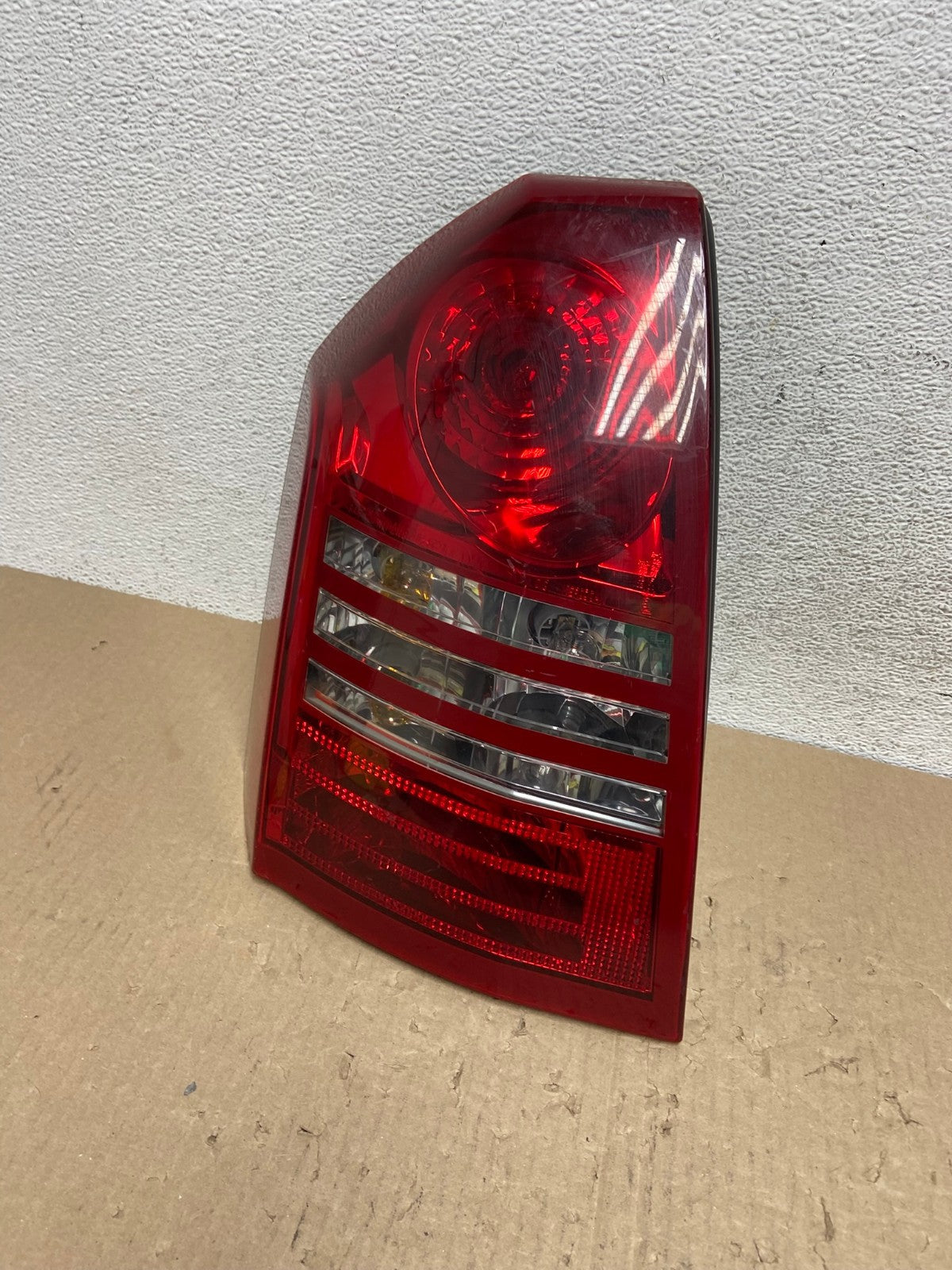 2005 2006 2007 Chrysler 300 Left Driver LH Side Tail Light AE9717 LK0