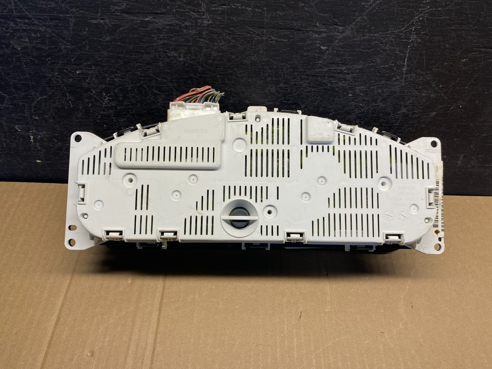 2005 to 2015 Nissan Xterra Frontier Pathfinder Speedometer Cluster Gauge AG37394