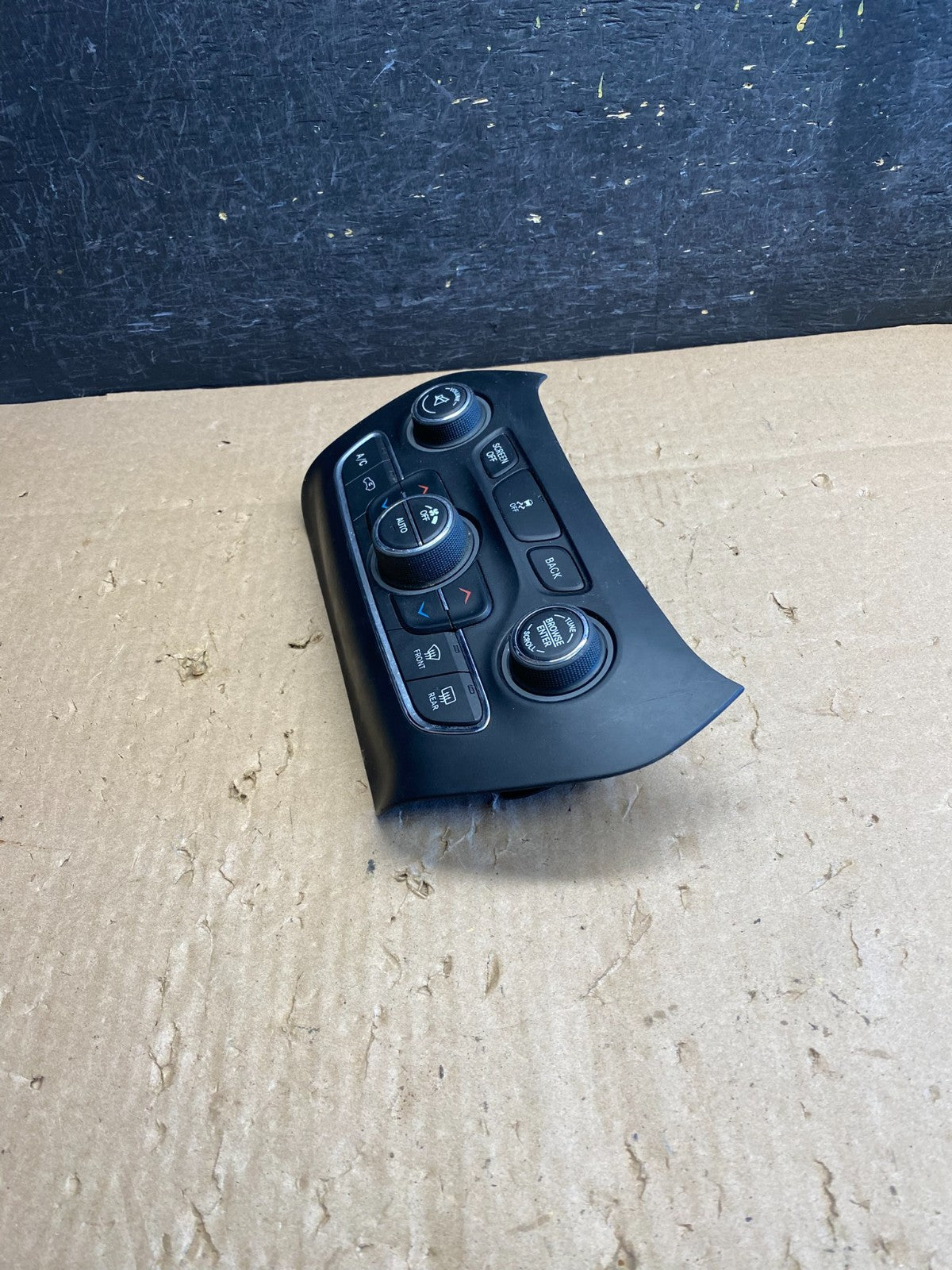 2014 to 2017 Jeep Cherokee Heater Climate Temperature Control AJ1298 DW1