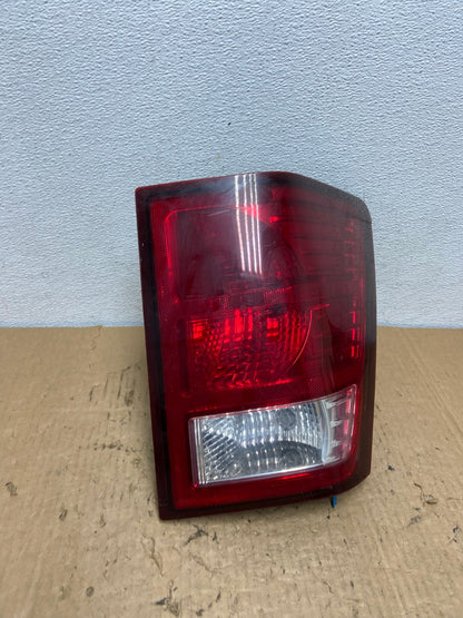 2007 to 2010 Jeep Grand Cherokee Right Passenger Tail Light AC8244 LK2