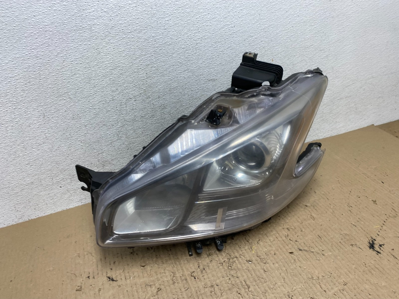 2009-2014 Nissan Maxima Headlight Left Driver Side Xenon HID AF7121 DW2
