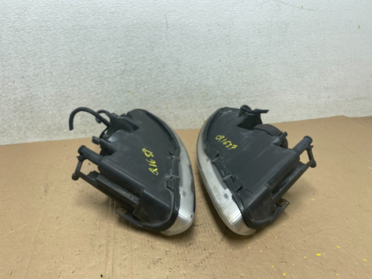 1996-2000 Chrysler Sebring Left+Right Side Halogen Headlights OEM Q168713