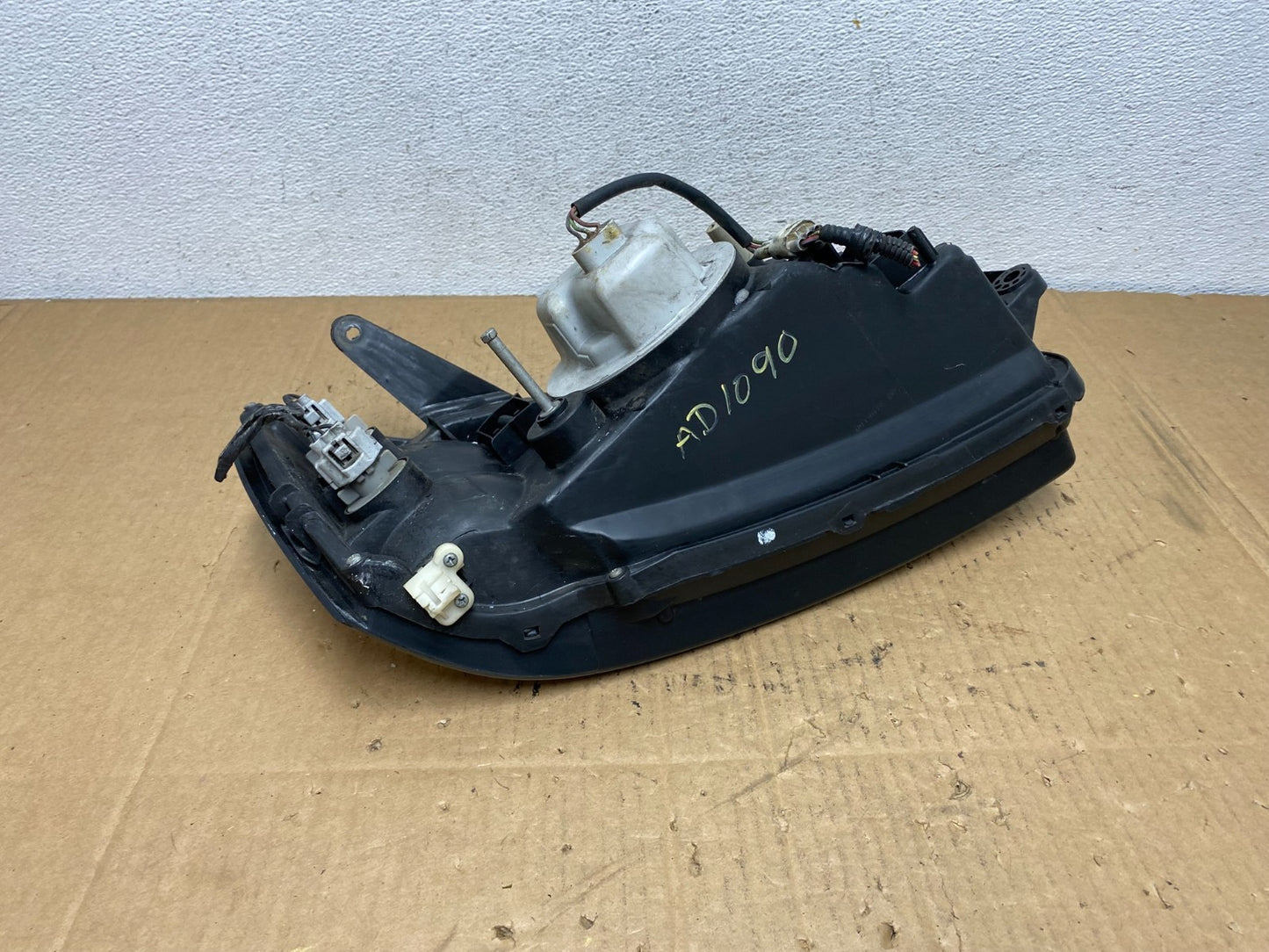 2001-2004 Subaru Legacy Outback Left Driver Lh Side Headlight AD1090 DW7