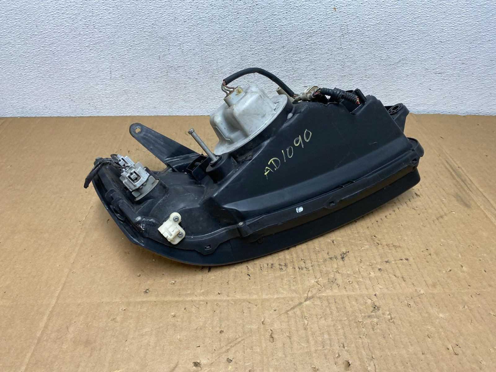 2001-2004 Subaru Legacy Outback Left Driver Lh Side Headlight AD1090 DW7