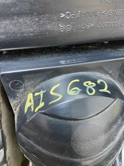 2002 to 2009 Chevrolet Trailblazer Left Driver LH Side Tail Light AI5682 LK8