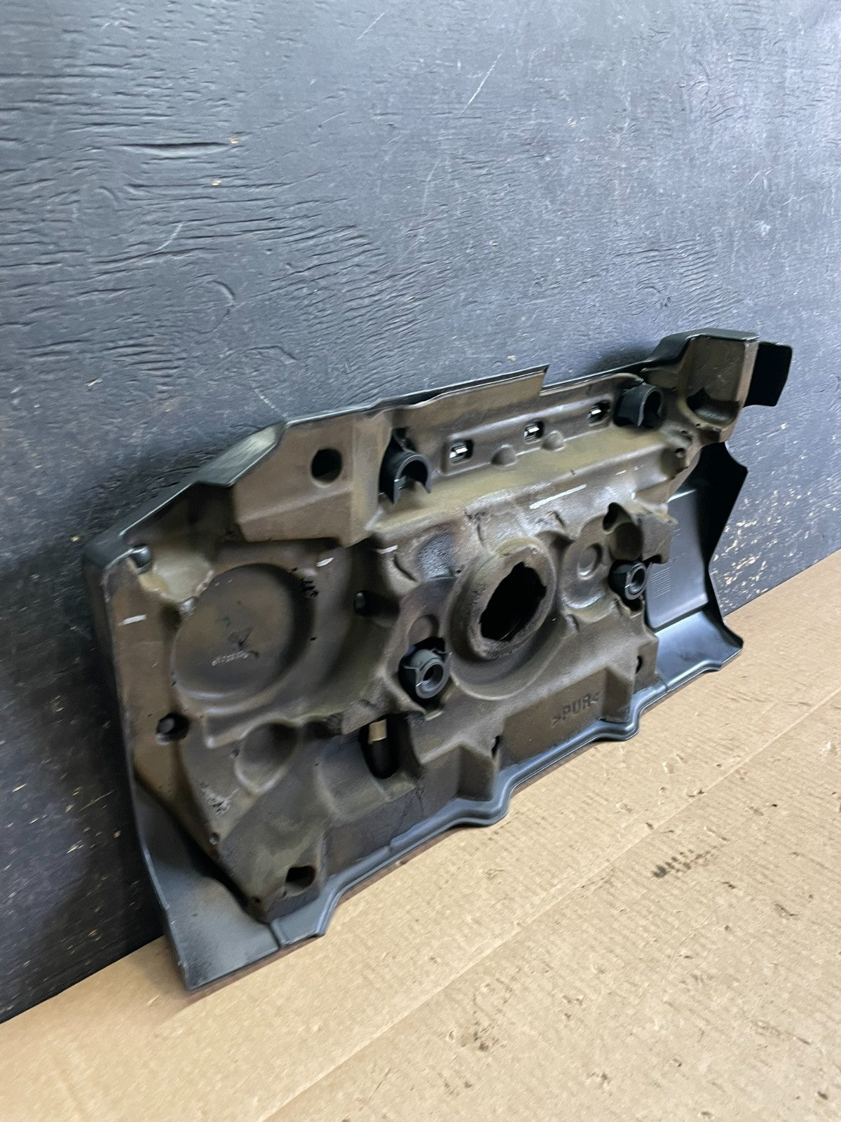 2007 to 2014 Volvo XC90 OEM 3.2L Upper Top Engine Motor Dust Cover Oem aa6132 DG6
