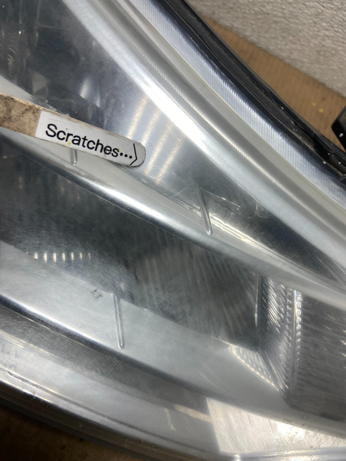 2008 2009 2010 2011 Ford Focus Right Passenger Rh Side Headlight AA6692 DW3