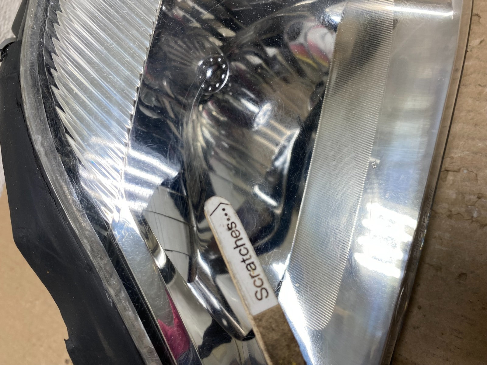 2000 to 2005 Mercury Sable Left Driver LH Side Halogen Headlight AE9784 DW3