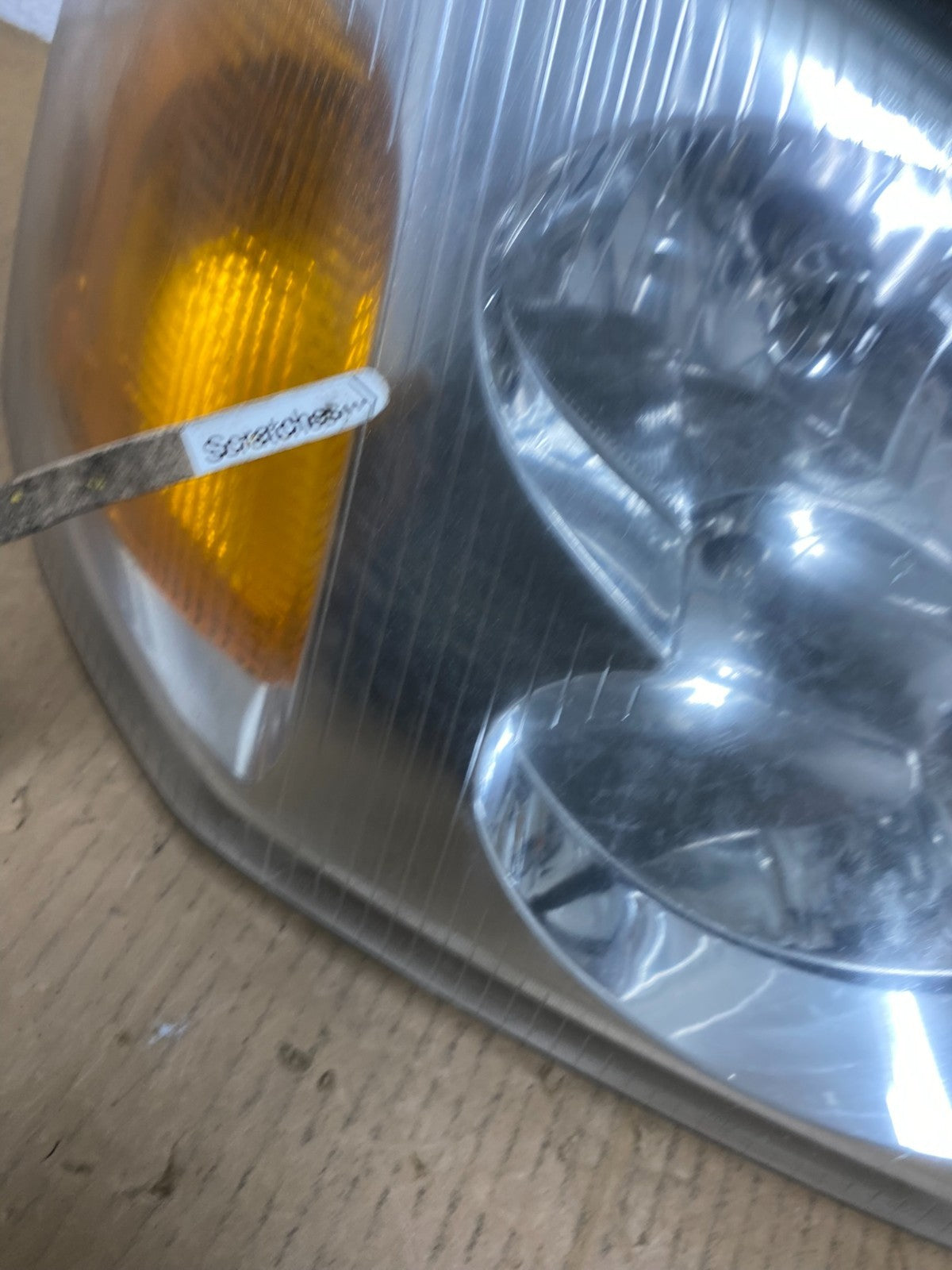 2002 to 2009 Gmc Envoy Right Passenger RH Side Headlight Halogen AD0949 DW3