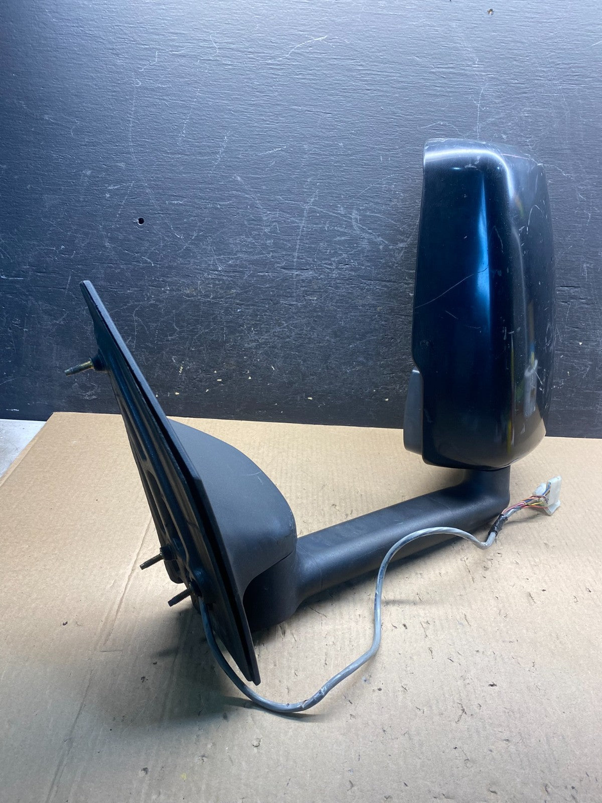 2003 to 2017 Chevrolet Express G2500 G3500 Left Side Door View Mirror AH3381 PS1