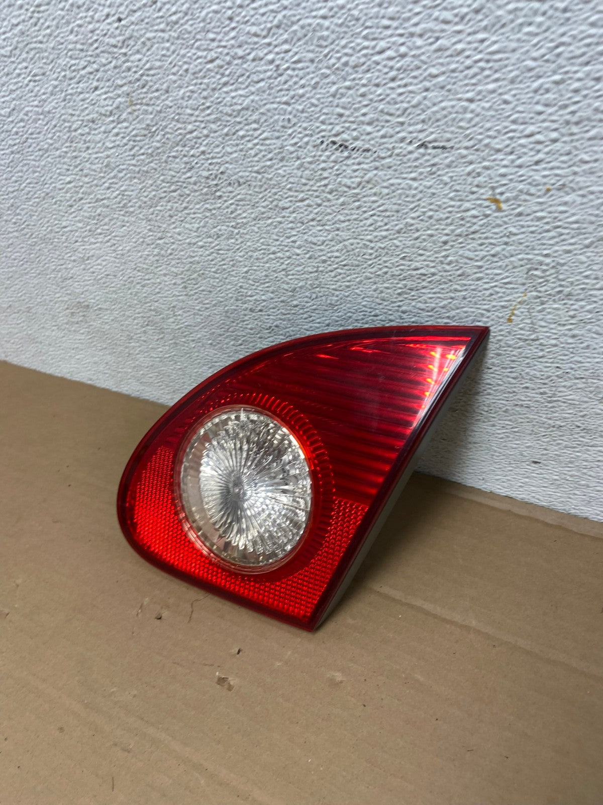 2003-2008 Toyota Corolla Inner Passenger Right RH Side Tail Light AD4144 LK1