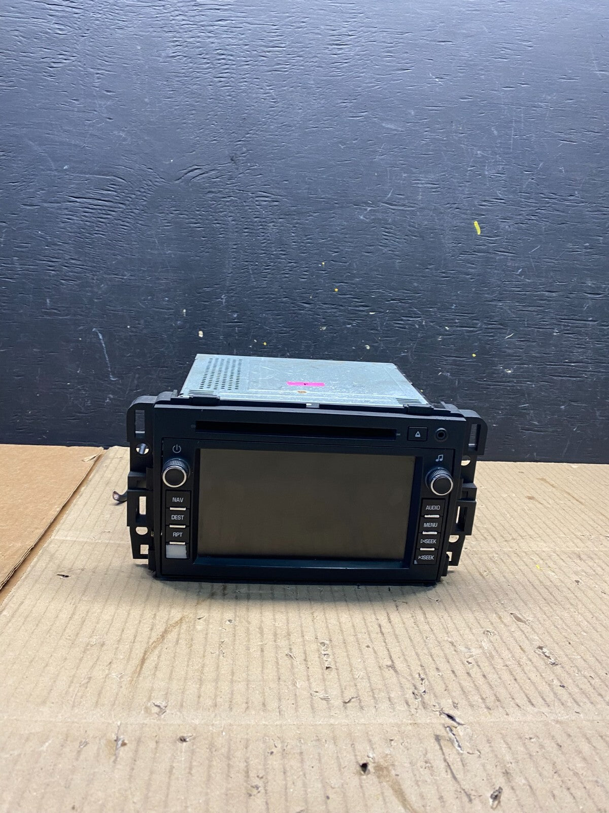 2007 to 2014 Chevrolet GMC Cadillac Radio Navigation Screen Display L0553 DG0