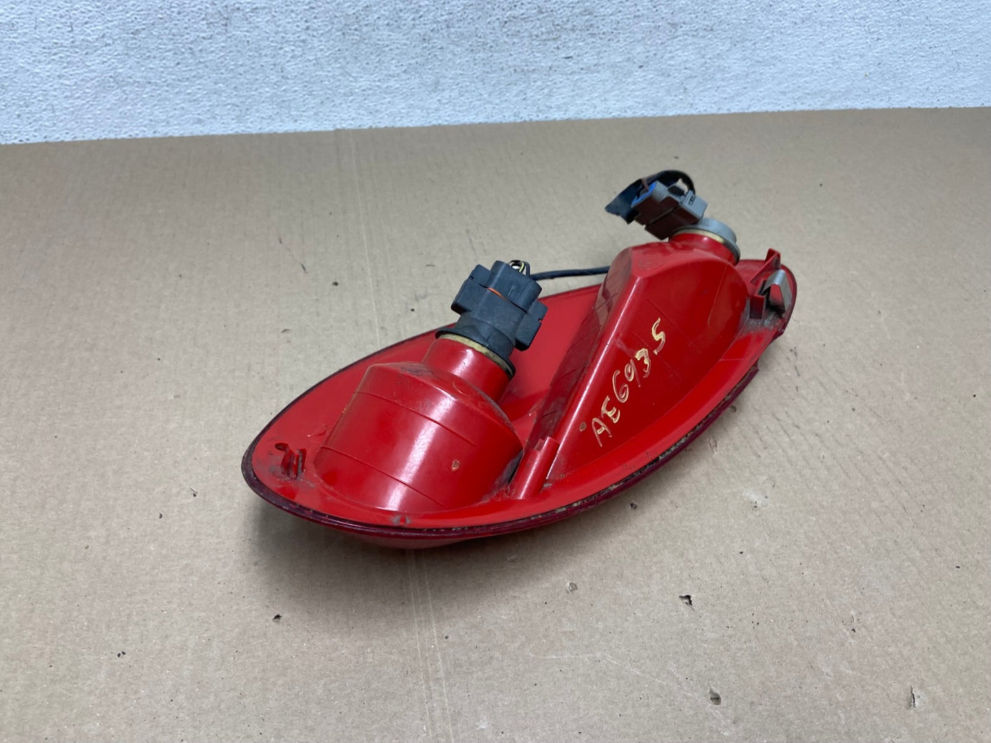 2001 to 2005 Chrysler PT Cruiser Right Passenger Tail Light AE6935 LK5