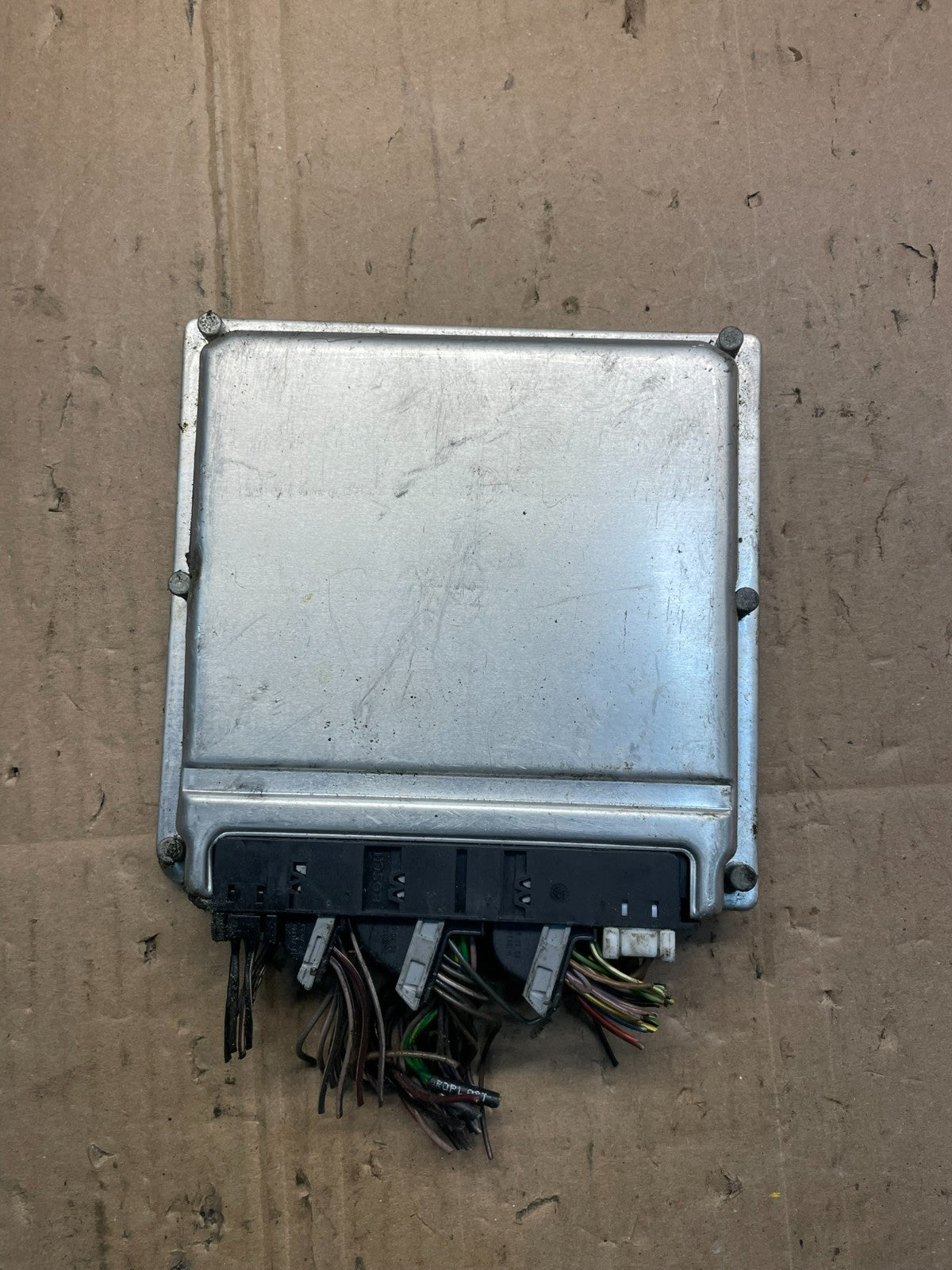 2000 to 2006 Mercedes S430 S500 ECU ECM Engine Control Module Unit OEM S4583 DG2