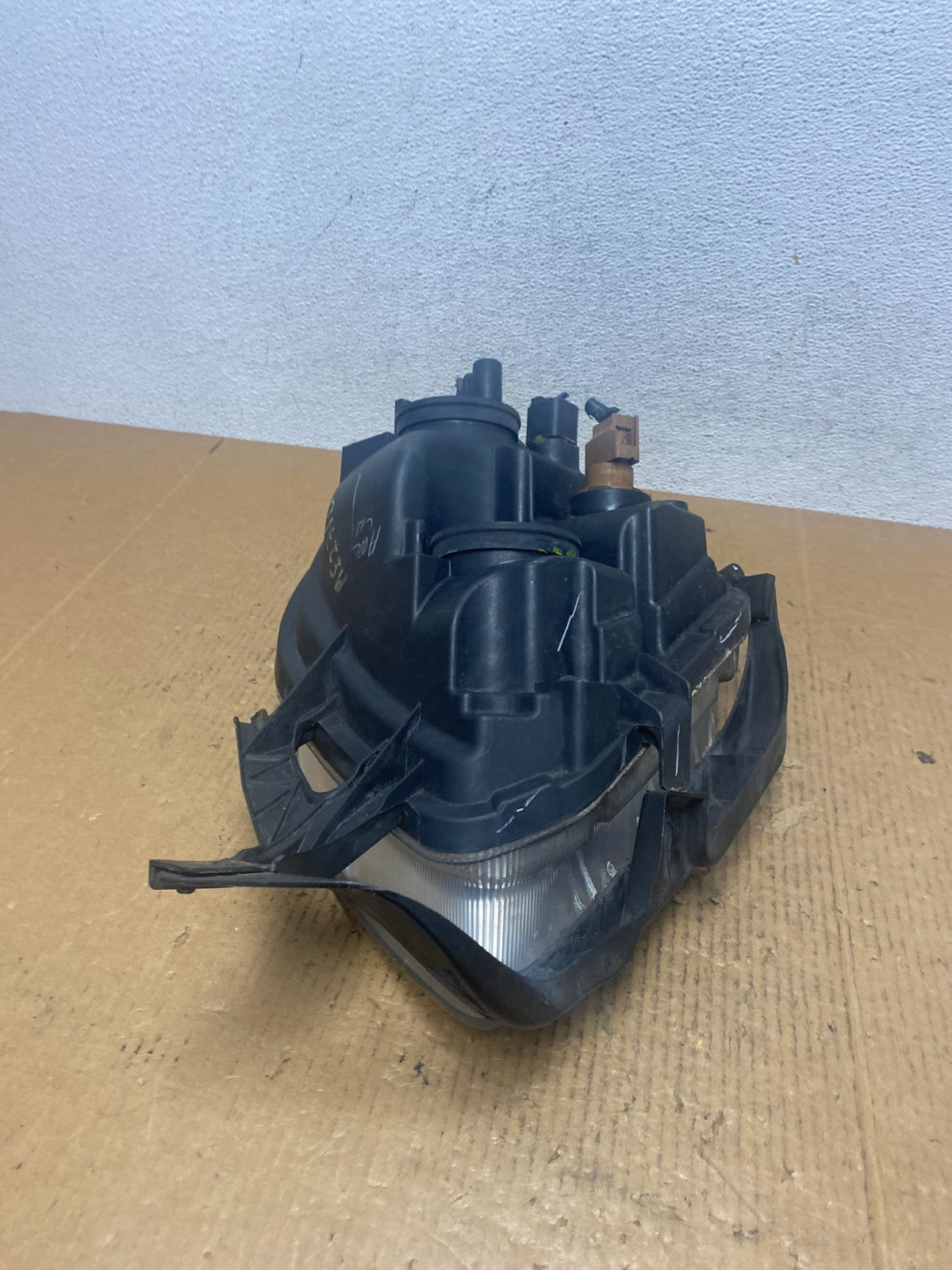 2006 to 2009 Ford Fusion Headlight Right Passenger Rh Side AE2710 DW9