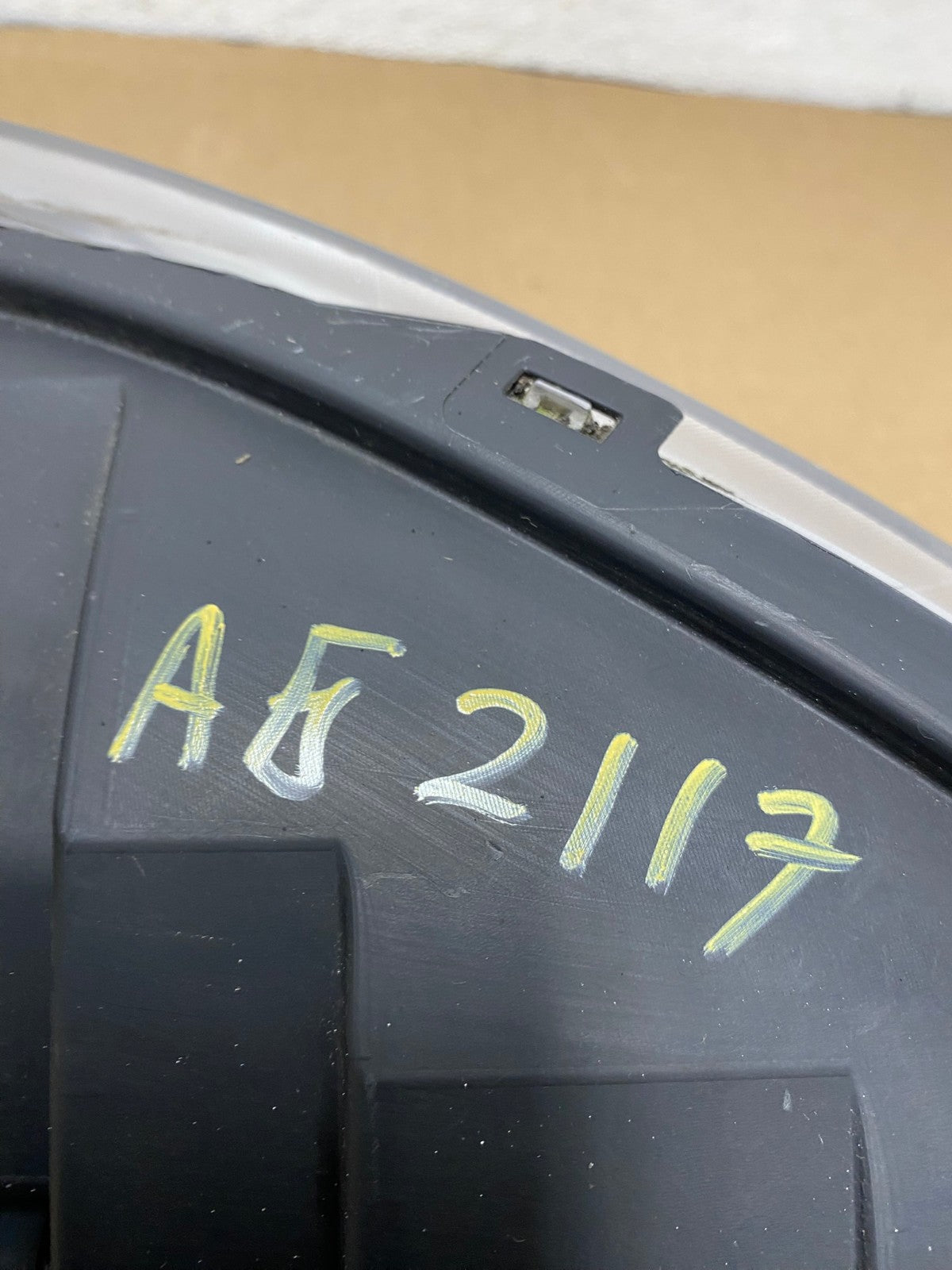 2011 2012 2013 Ford Fiesta Right Passenger RH Halogen Headlight AG2117 LK12
