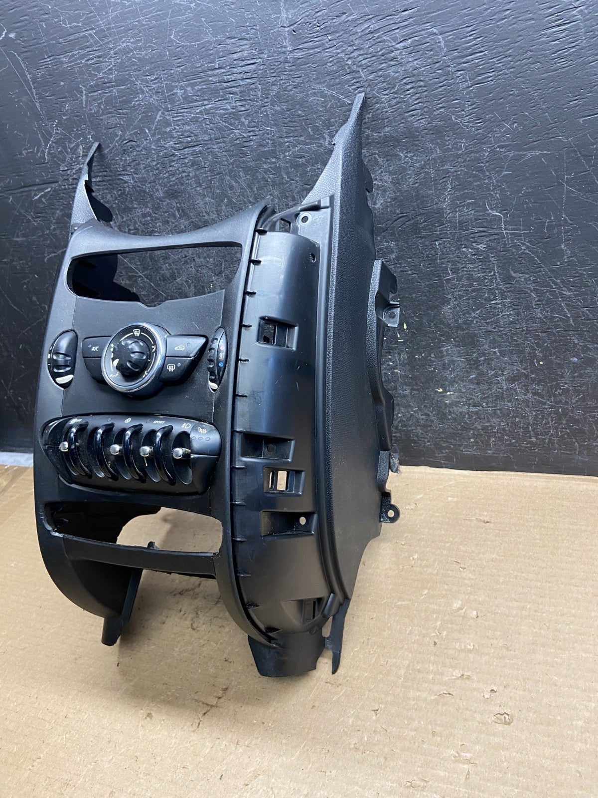2011 to 2014 Mini Cooper Center Dash Climate Window Control AH3749 DG1