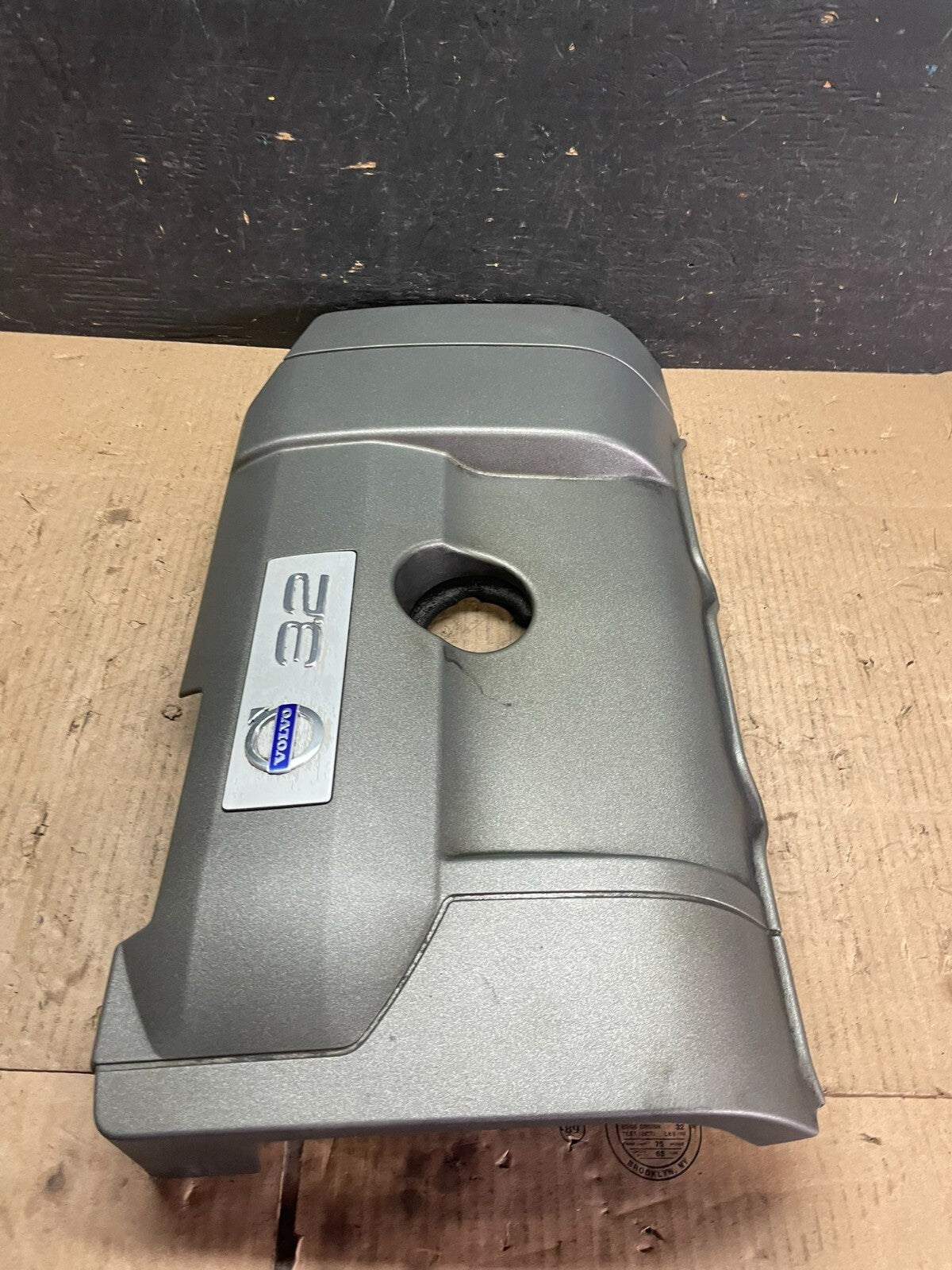 2007 to 2014 Volvo XC90 OEM 3.2L Upper Top Engine Motor Dust Cover Oem M6071 DG2