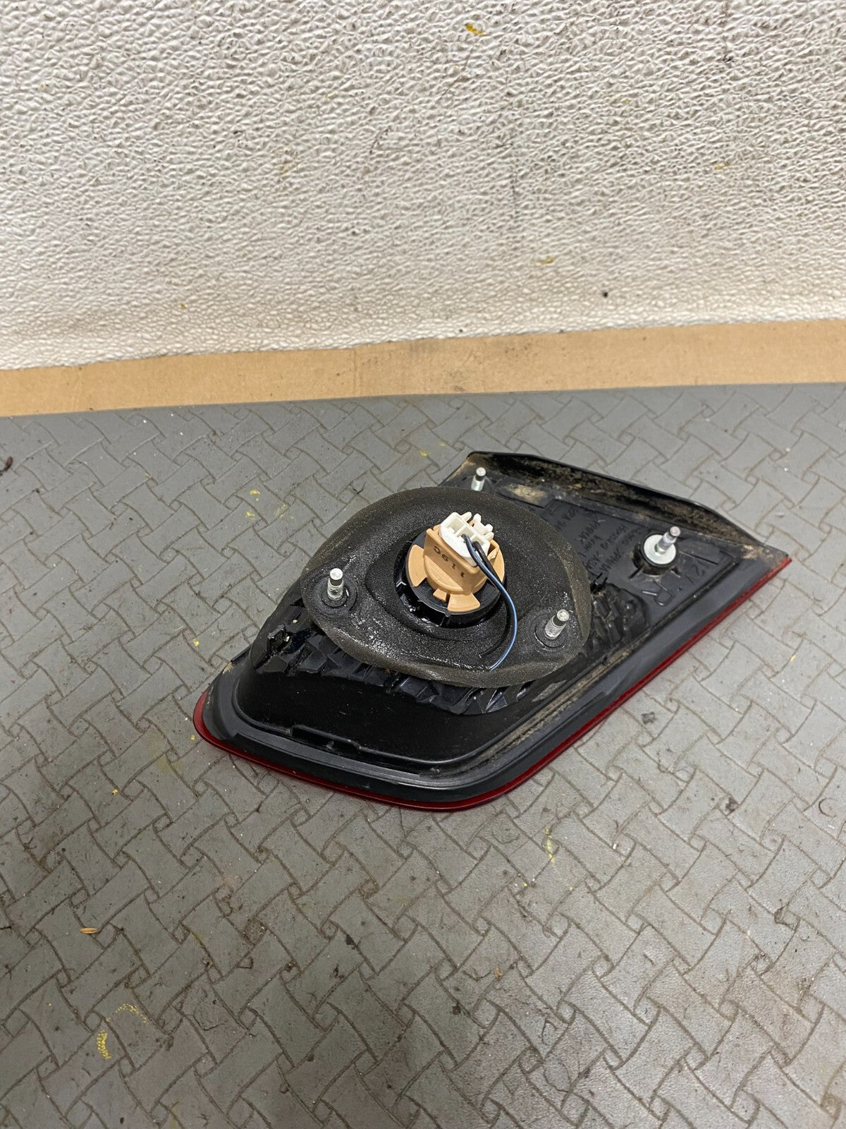 2010-2014 Subaru Legacy Right Passenger Rh Side Tail Light Inner Oem C5487 DG15