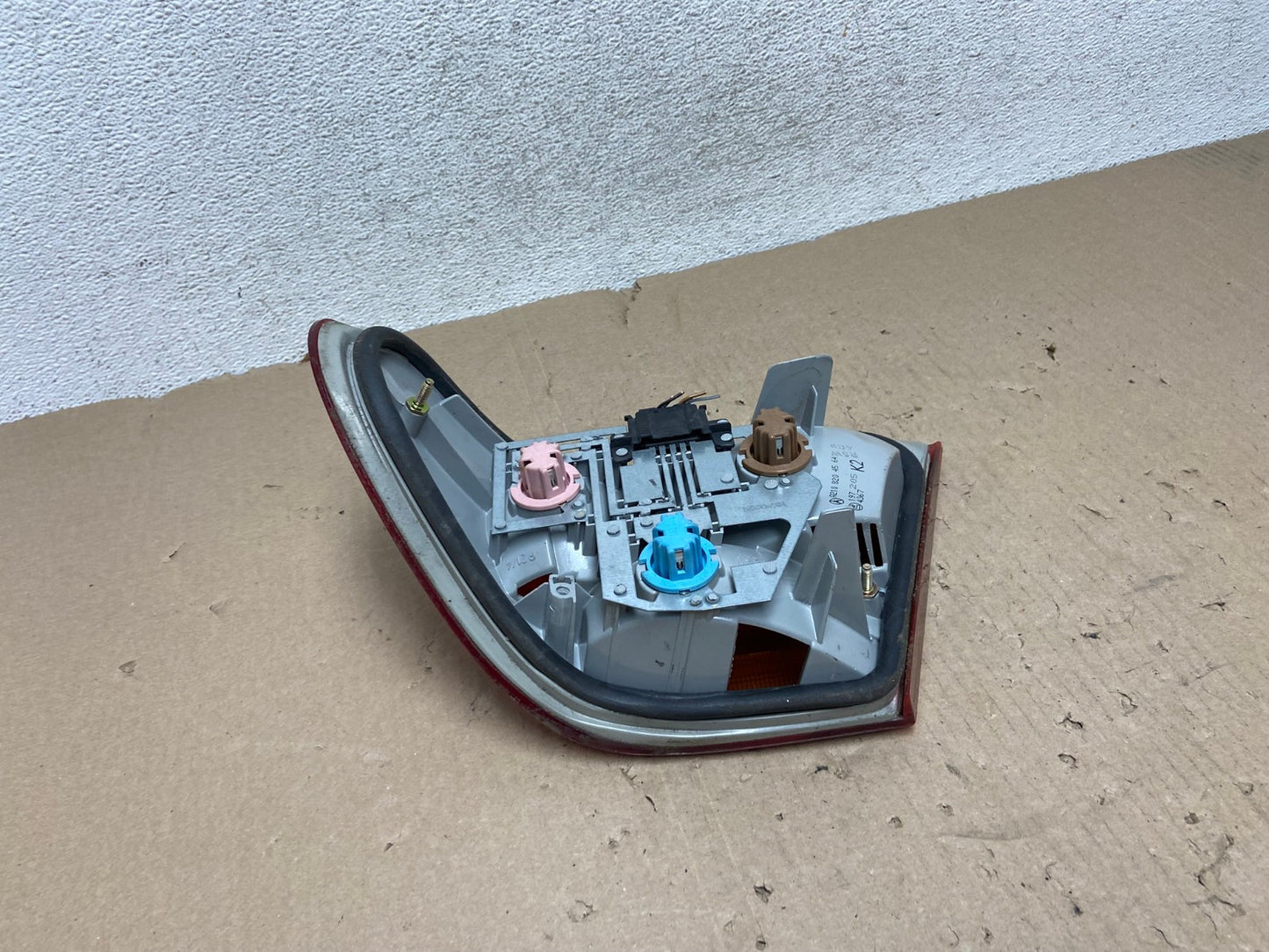1996 - 1999 Mercedes-Benz E W210 E320 Left Driver Side Tail Light AG6955 LK4