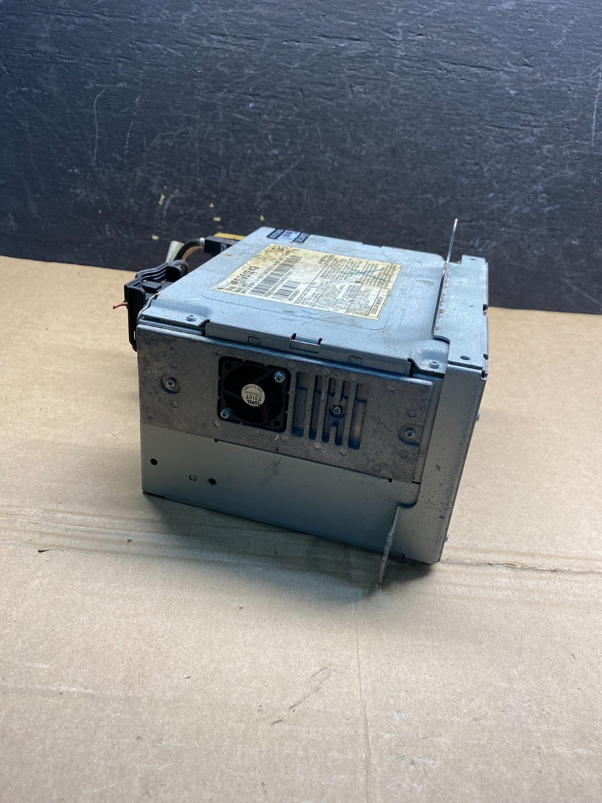 2008 to 2013 Cadillac CTS Am Fm Cd Player Radio Receiver ae9928 DG2