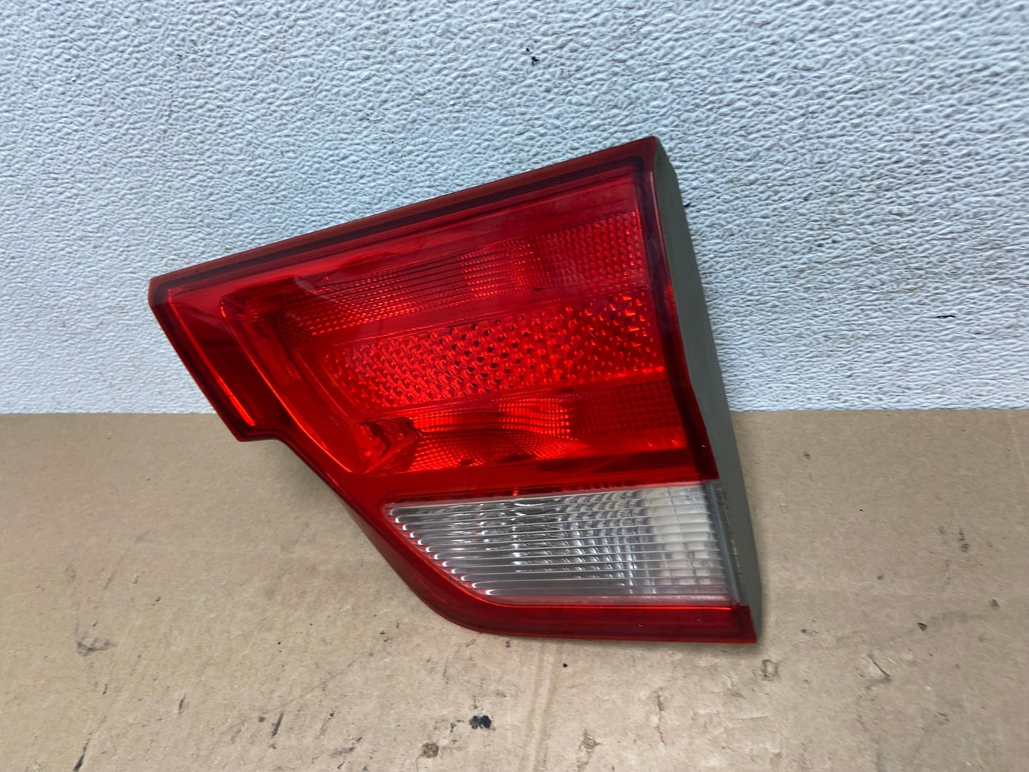 2011-2013 Jeep Grand Cherokee Right Passenger Rh Inner Tail Light AE6555 LK1