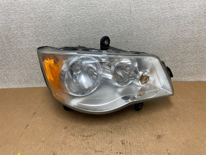 2011 to 2016 Chrysler Town and Country Right Passenger Headlight Z7691 PS0