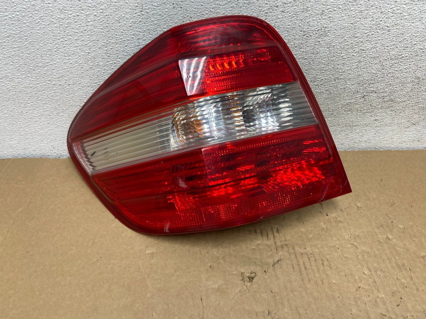 2006 - 2008 Mercedes ML 350 Ml-Class Left Driver Lh Tail Light AF7418 LK0