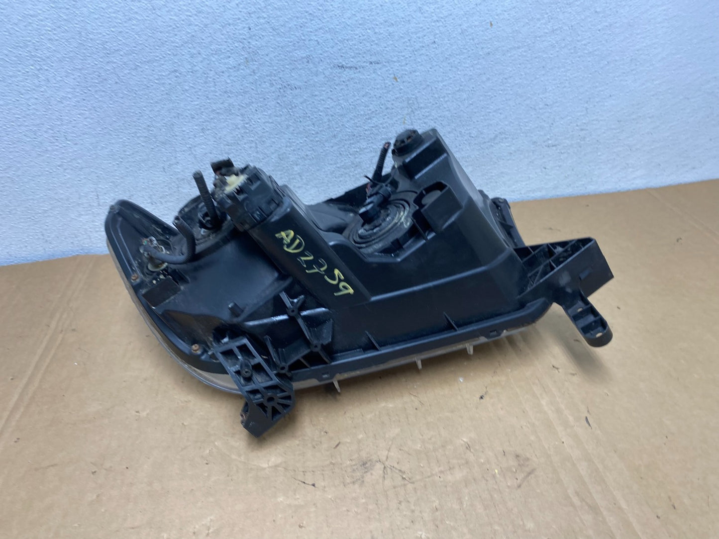 2007 to 2014 Toyota Sequoia Tundra Left Driver LH Headlight Halogen AD2759 DW7