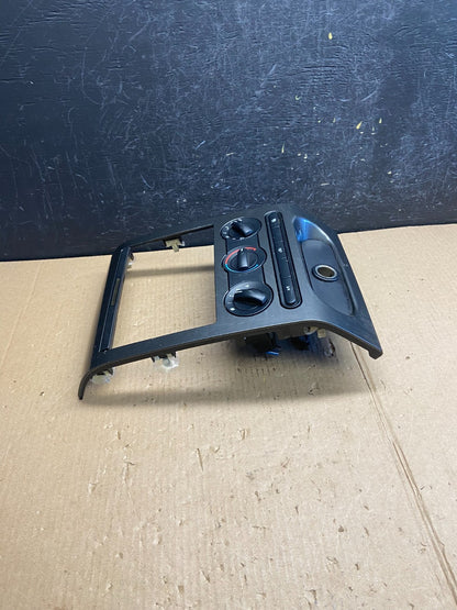 2004 to 2008 Ford F150 Radio Climate Dash Bezel Surround Black ae3823 DG1