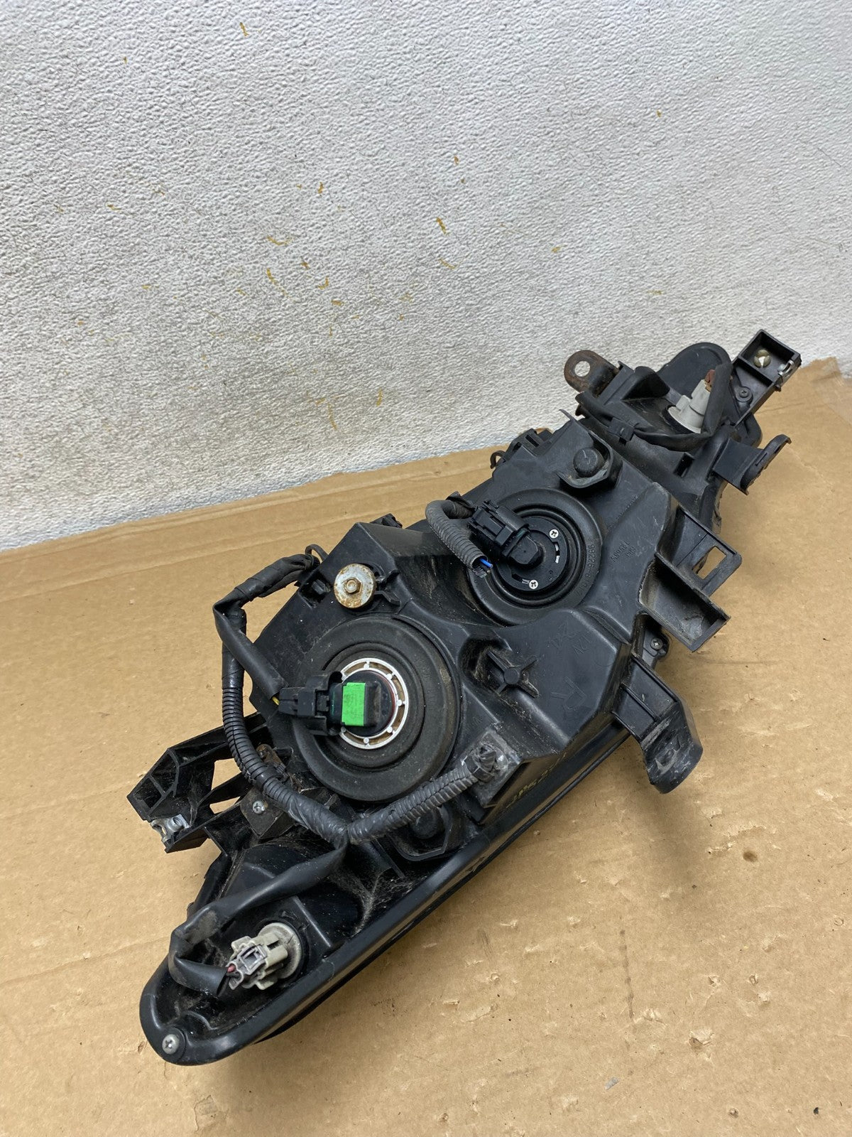 2011 to 2014 Nissan Murano Headlight Right Passenger Rh Halogen AH8271 DW7