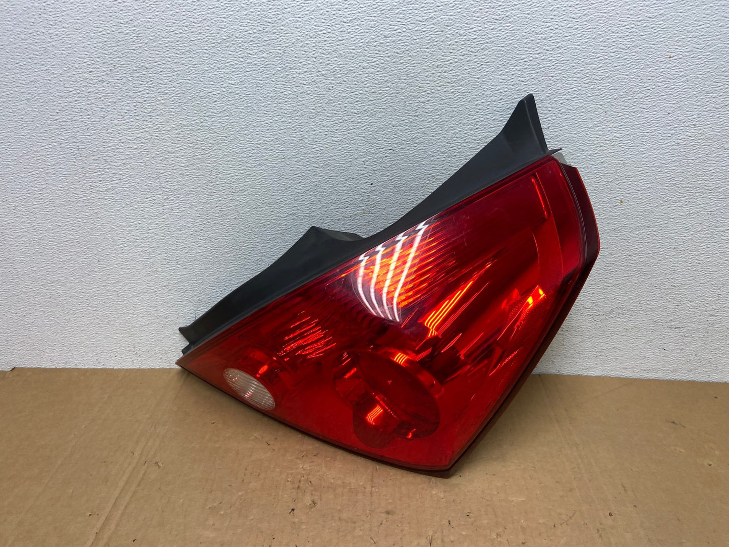 2008 - 2013 Nissan Altima Coupe Right Passenger Side Rh Tail Light AD3113 LK0