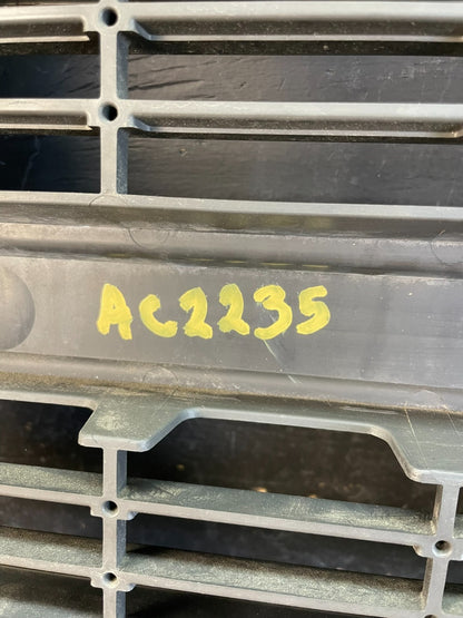 2008-2014 Ford Econoline E150 E250 Front Upper Chrome Grill Grille Oem ac2235 DG7