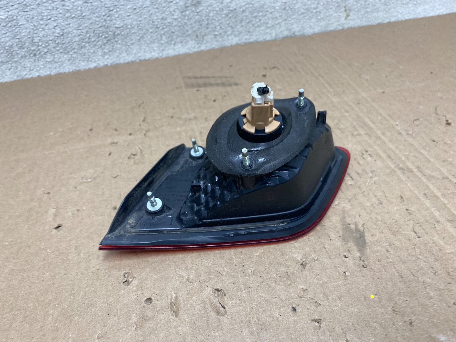 2010-2014 Subaru Legacy Left Driver LH Side Tail Light Inner OEM T8228 DW4