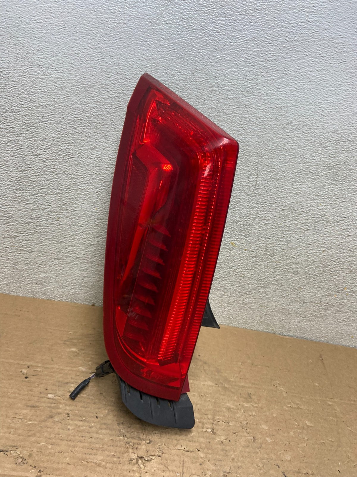 2013 to 2017 Cadillac XTS Left Driver LH Tail Light AB4860 DW0