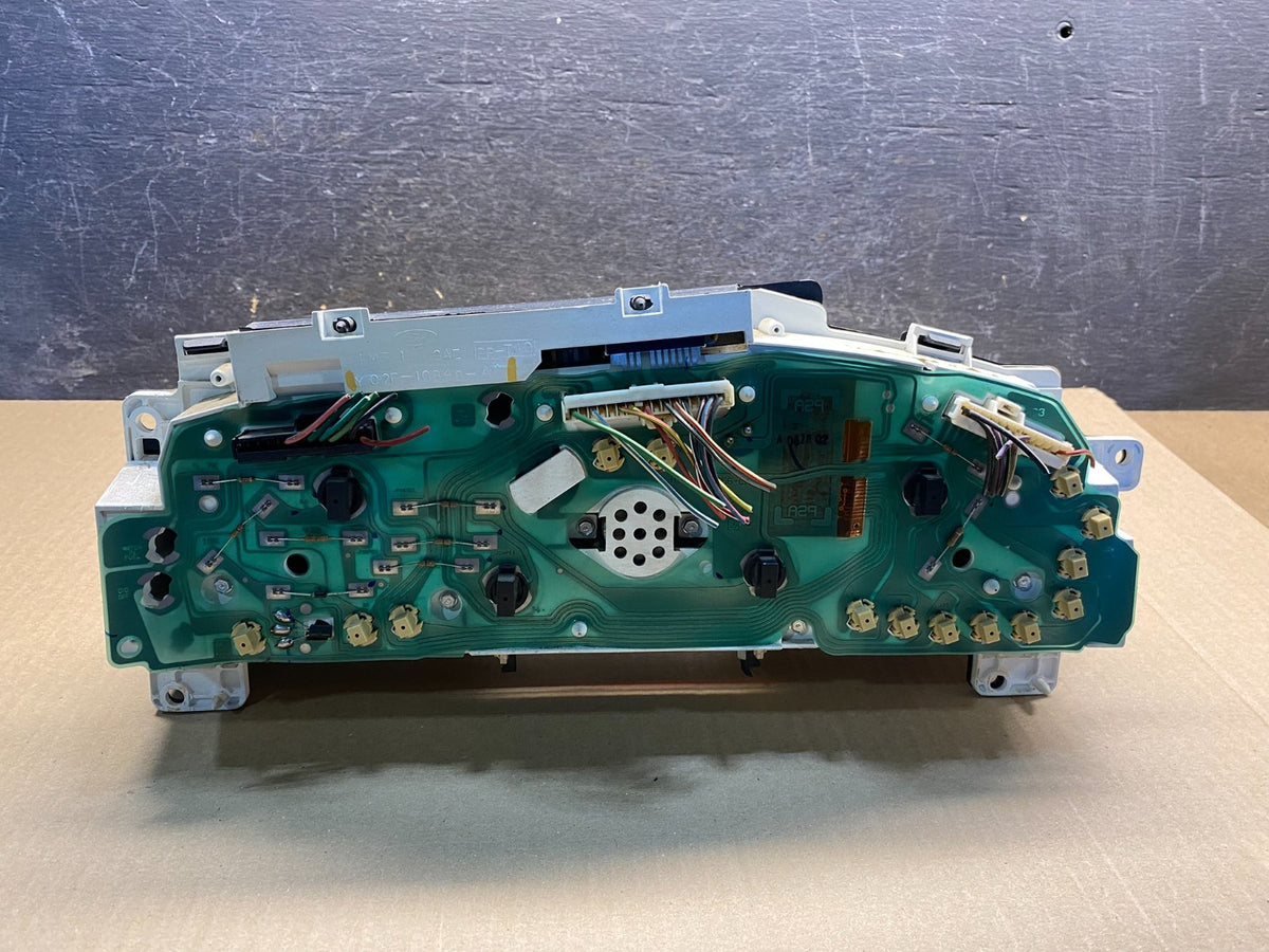2001 - 2002 Ford Econoline E250 E350 Van Speedometer Instrument Cluster ai4924DG4
