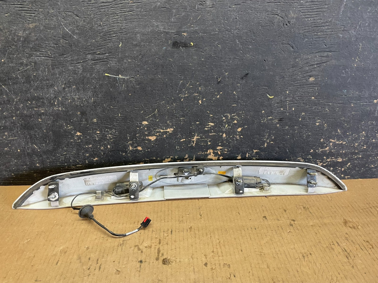 2013 to 2016 Ford Escape Rear Trunk Molding W/O Camera Oem aa5942 DG6
