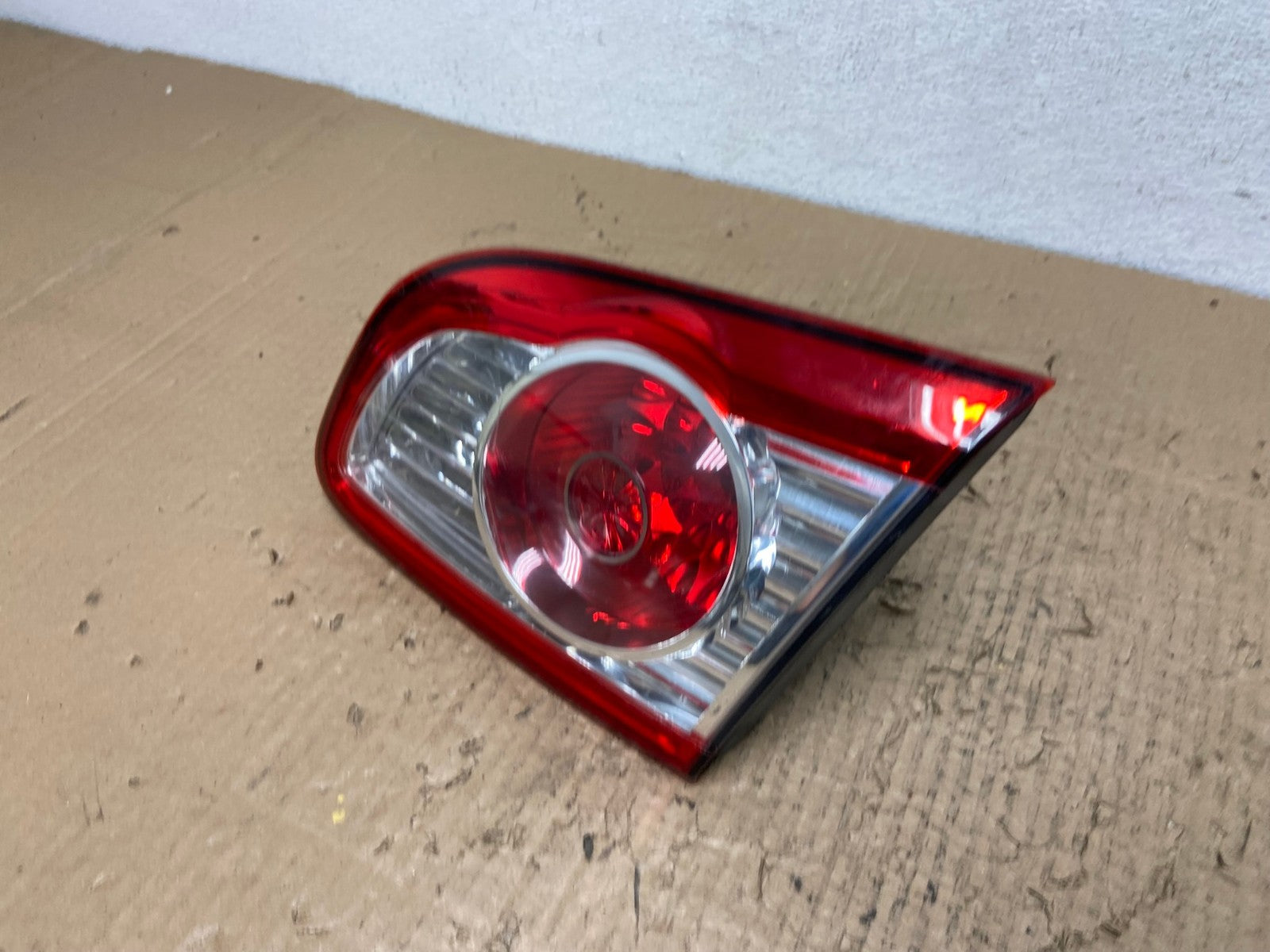 2010 2011 2012 Hyundai Santa Fe Right Passenger Tail Light Inner Oem AC5505 LK1