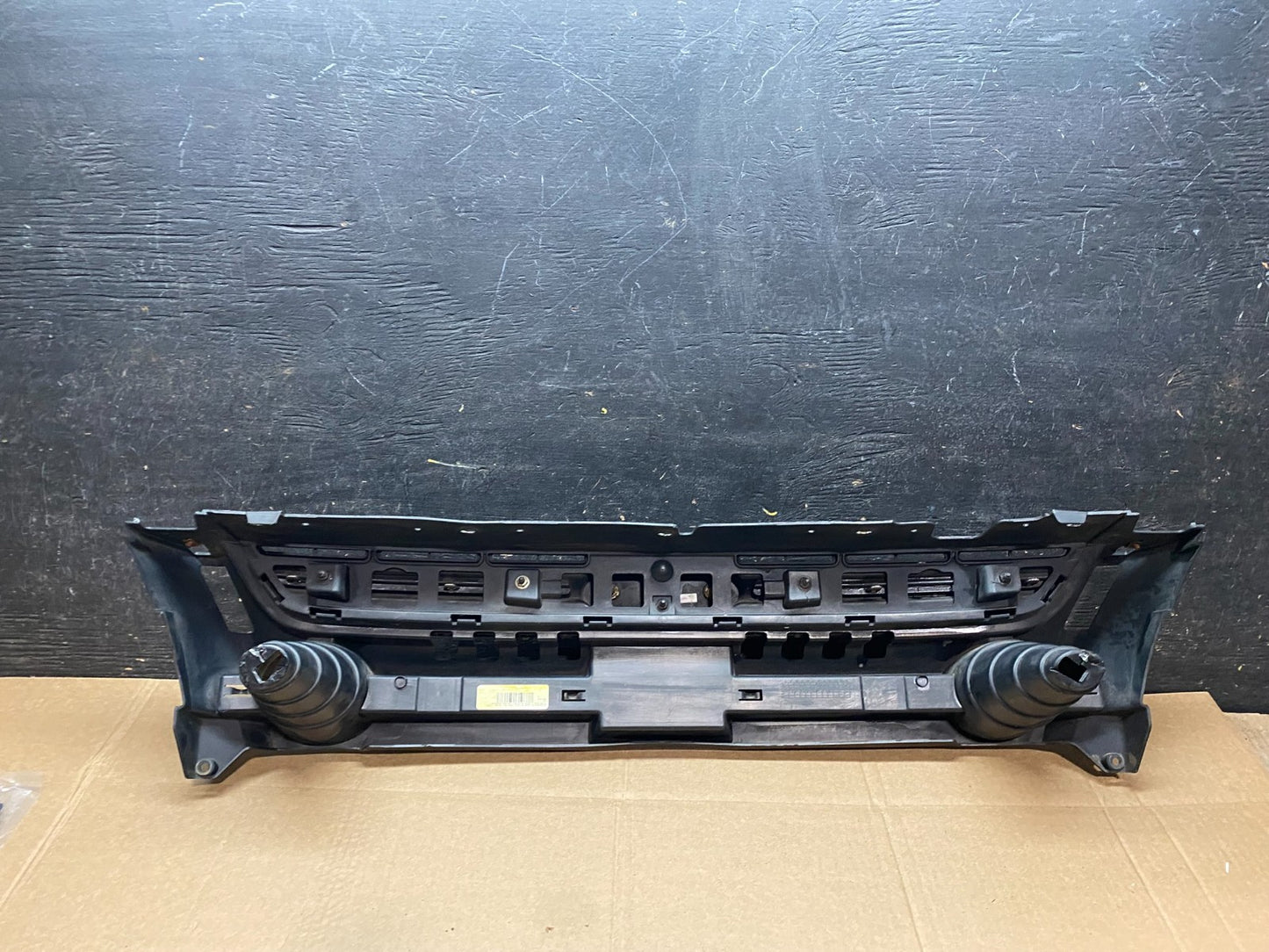 2013 to 2016 Ford Escape Front Upper Grill Grille Mount Panel Oem X9505 DG5