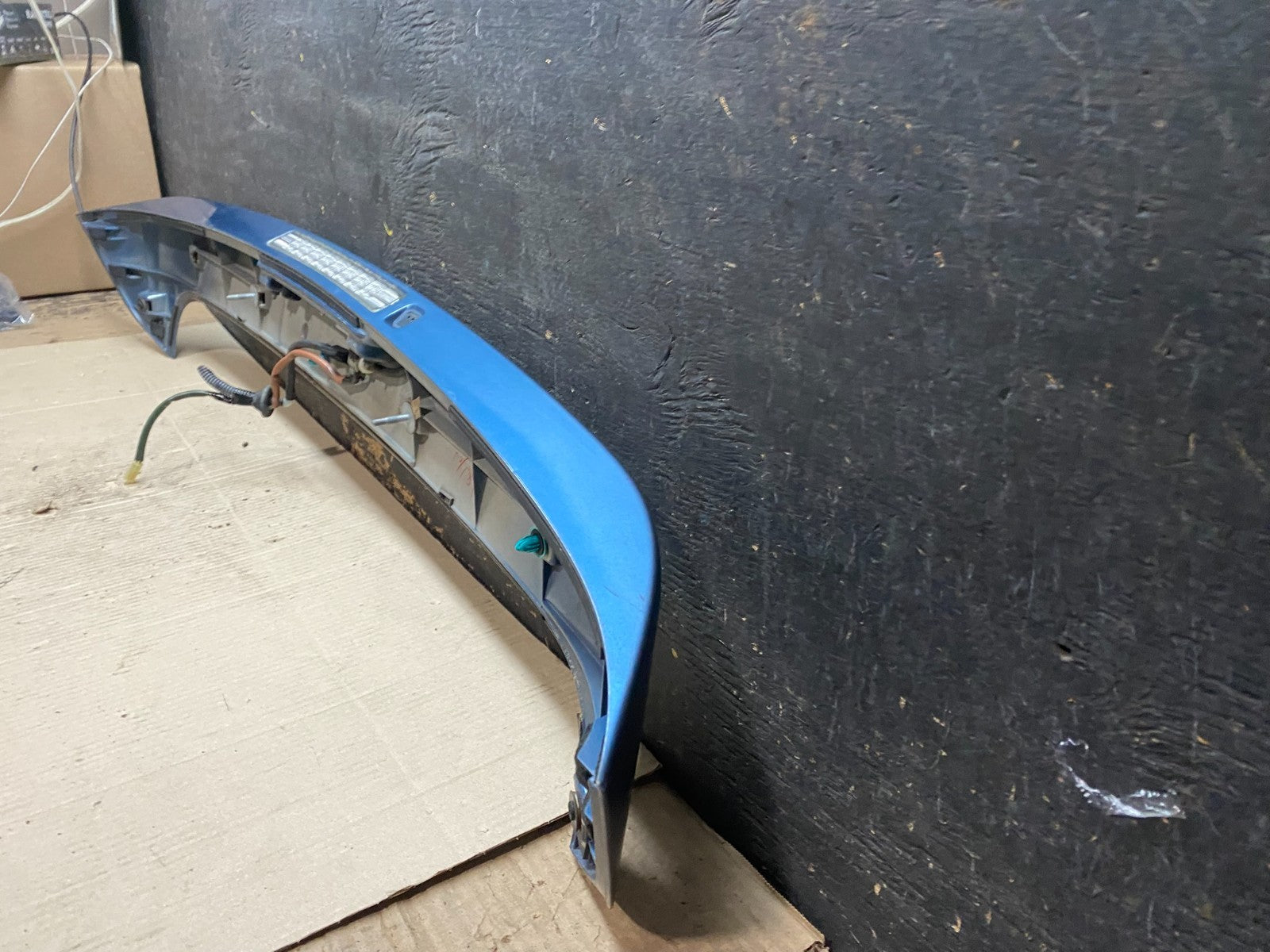 2008-2011 Subaru Impreza Hatchback Rear Upper Tailgate Roof Spoiler OEM X2822 DG10