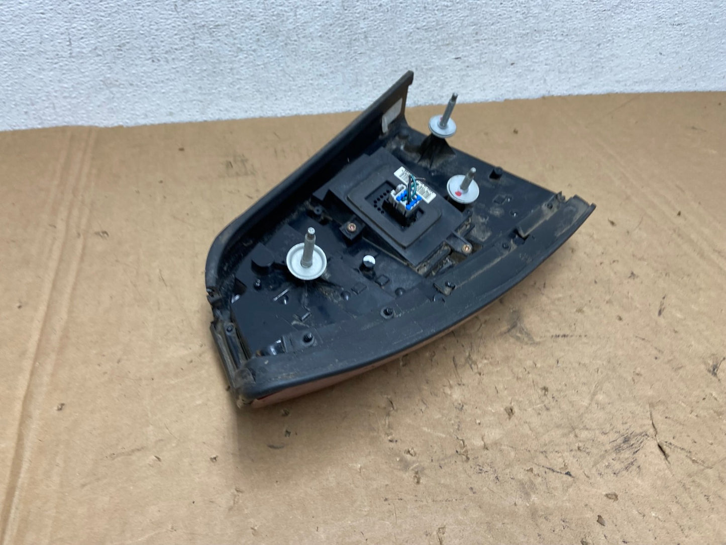 2000 to 2005 Cadillac Deville Right Passenger Rh Side Tail Light AD3283 LK6