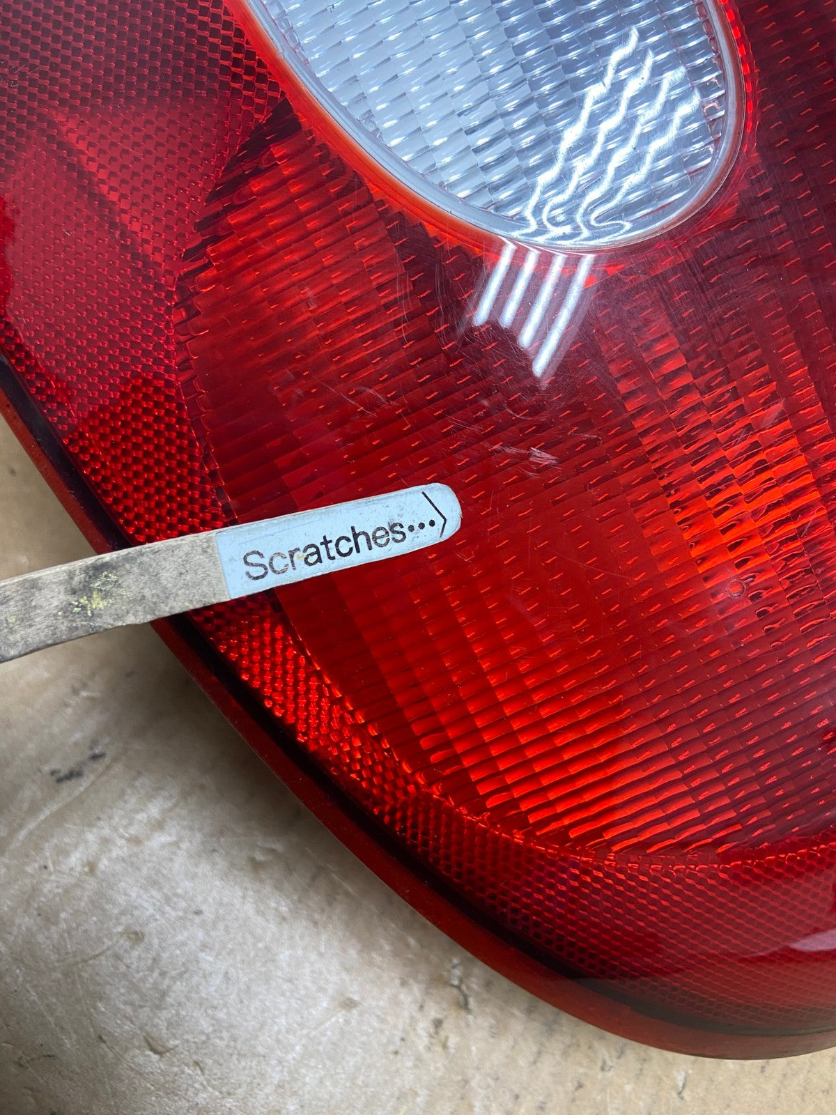 2000 2001 2002 Dodge Neon Right Passenger RH Side Tail Light AE0304 LK3