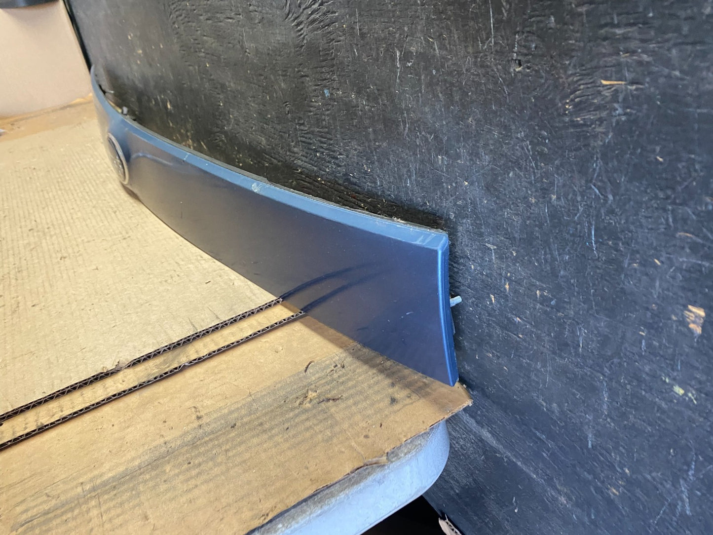 2009 - 2013 Subaru Forester Liftgate Tailgate Trunk Trim Molding OEM s1462 DG1