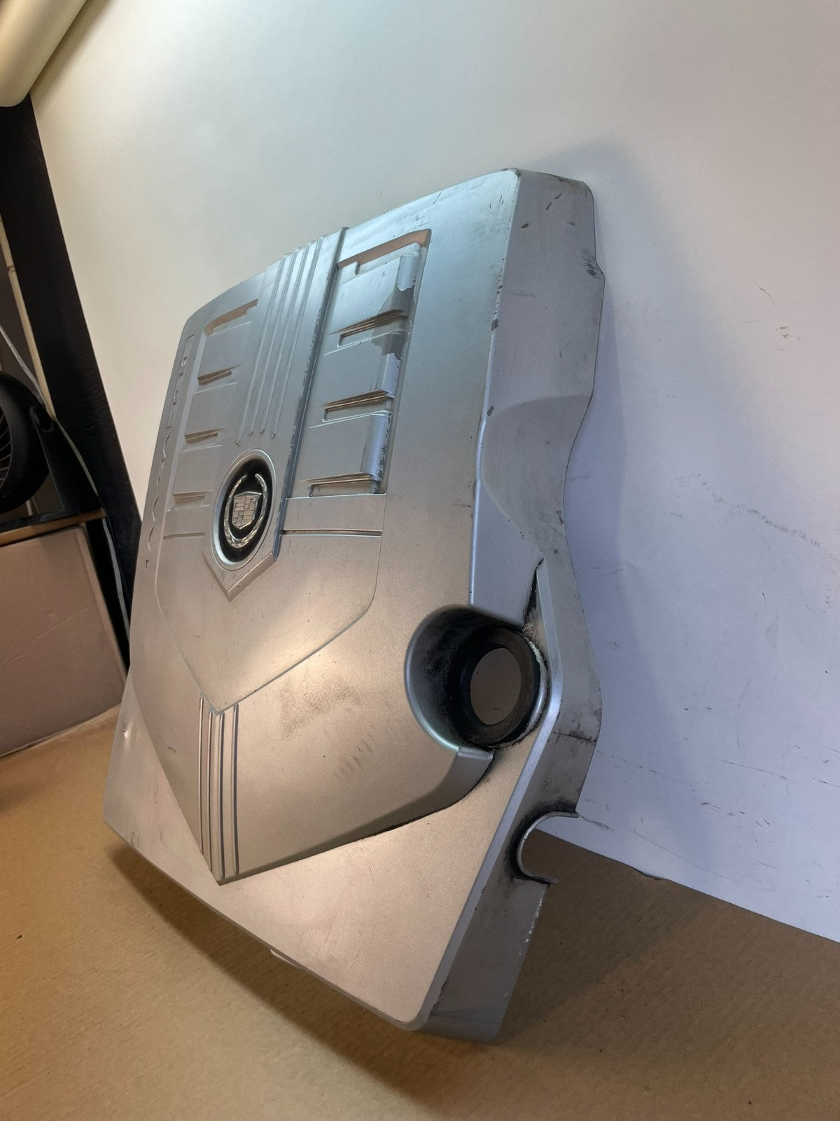 2004 to 2007 Cadillac CTS 3.6L Plastic Engine Cover Shield AG7557 DG1