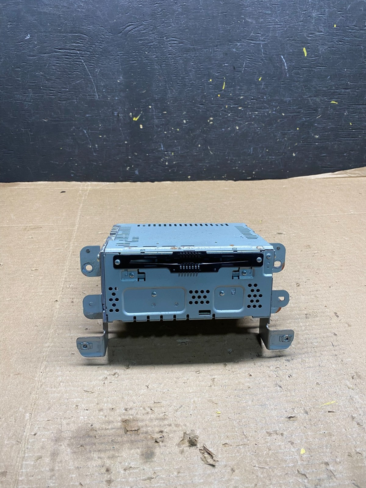 2013 2014 Lincoln Mkt Am Fm Cd Player Radio Receiver R2799 DG0