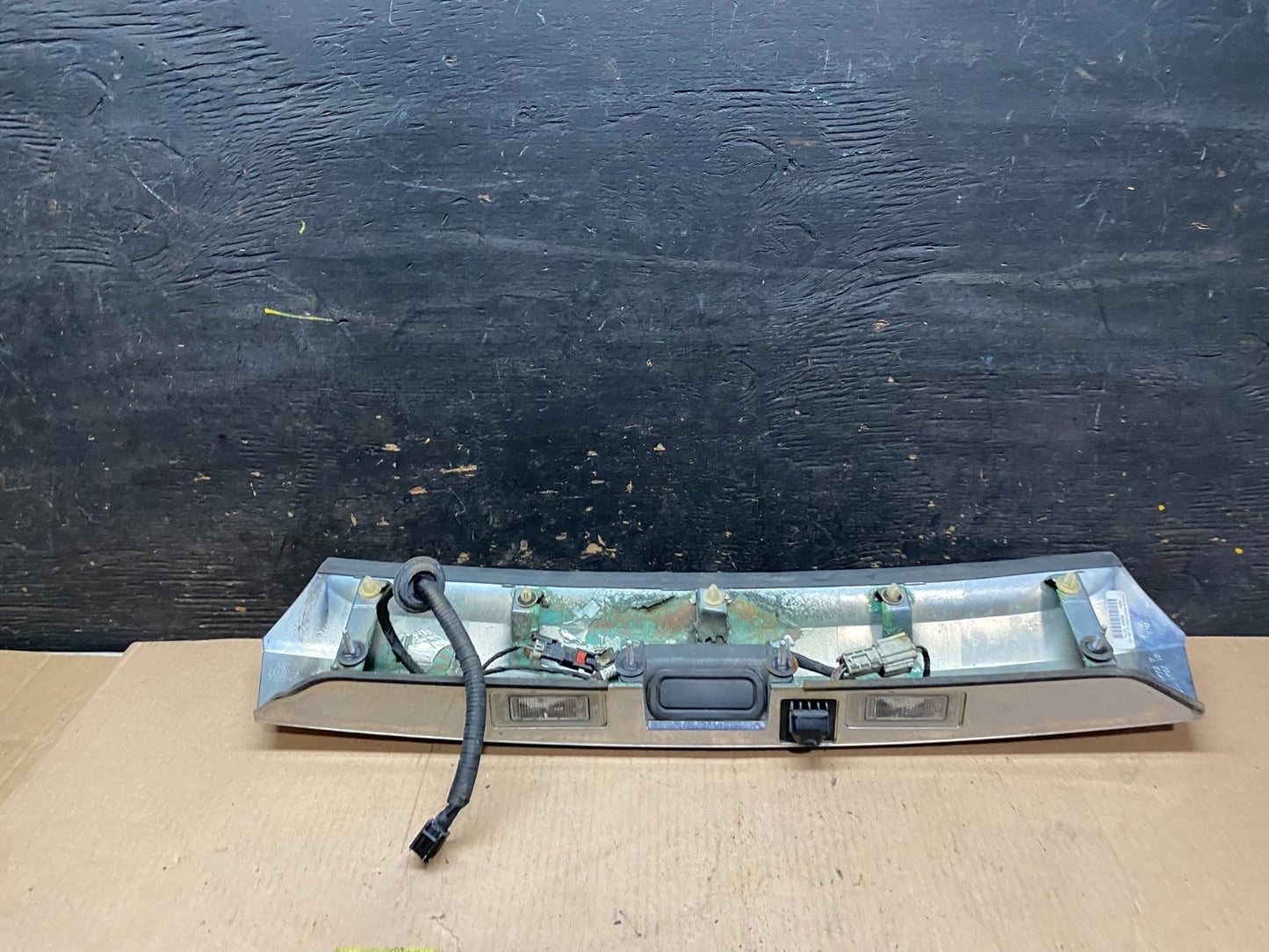 2011-2015 GMC Terrain Tailgate Liftgate Chrome Finish Molding Camera T0201 DG5