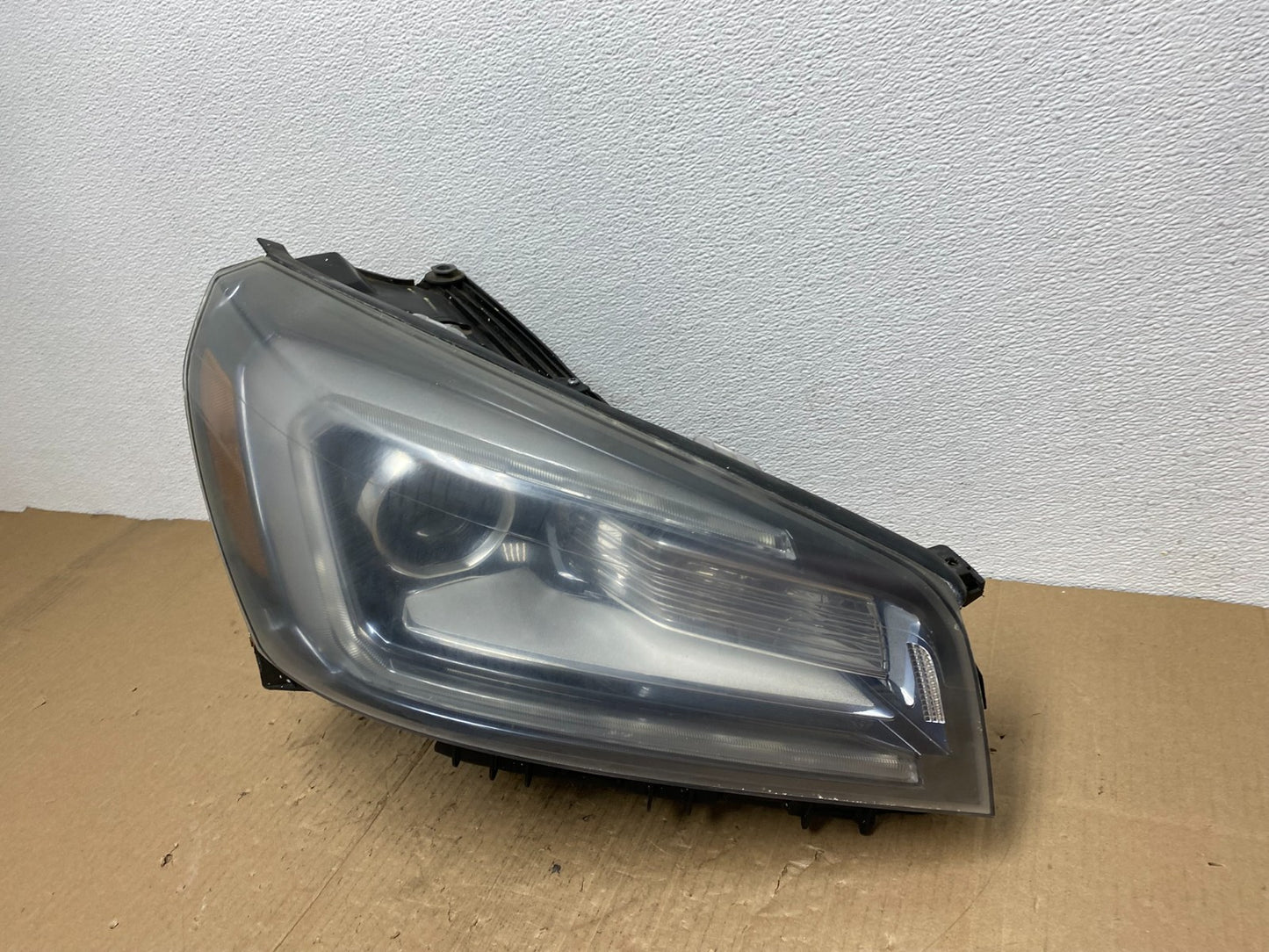 2013-2016 Gmc Acadia Right Passenger RH Side Led Halogen Headlight Oem AB8361 DW1