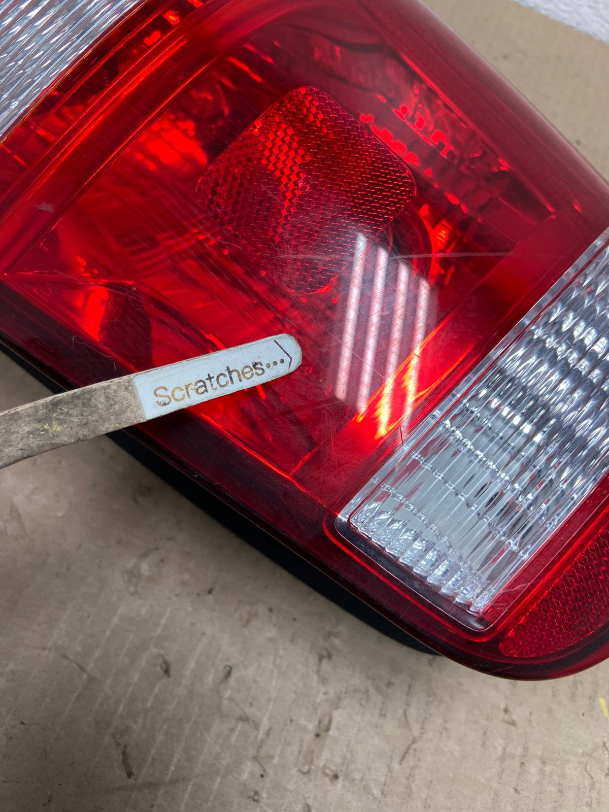 2008 to 2012 Ford Escape Left Driver LH Side Tail Light AG6527 LK3