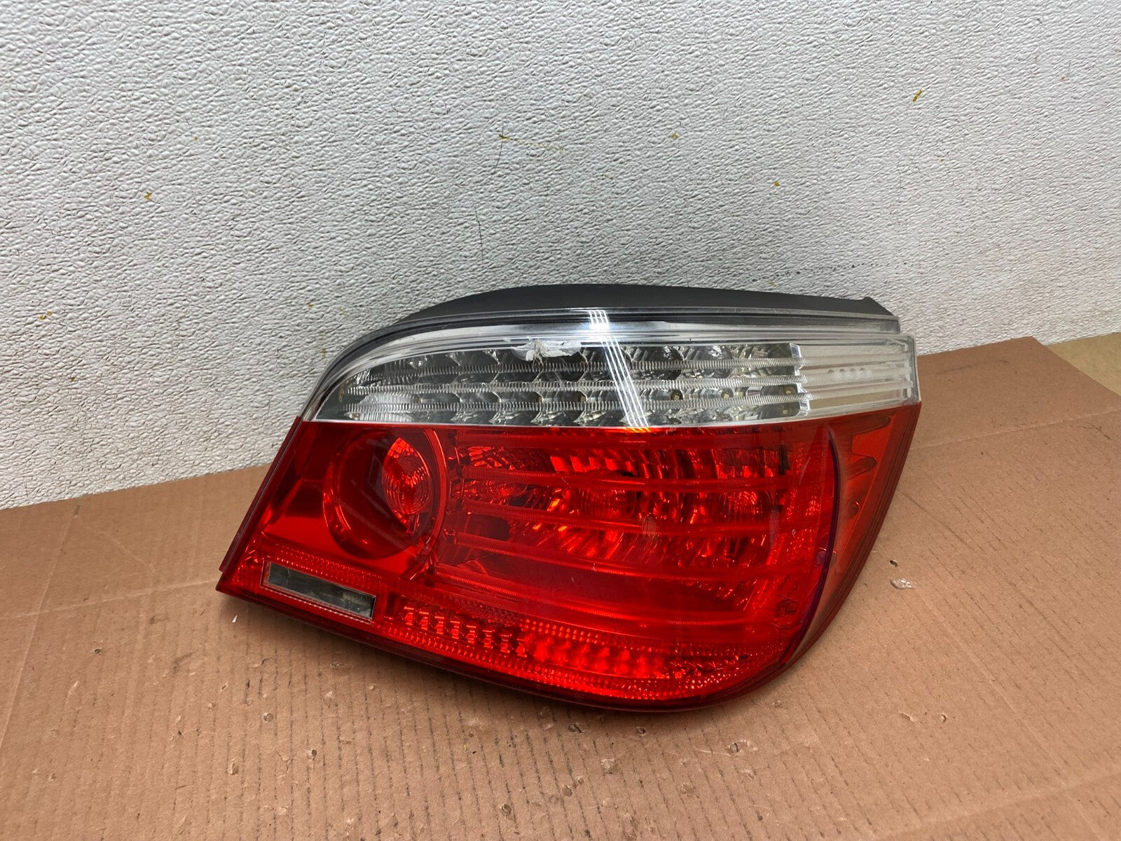 2008 to 2010 BMW 5 525i 530i Right Passenger Rh Tail Side Light Oem L9806 DW0